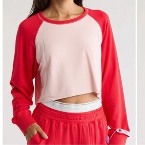Alice + Olivia Big Feelings soft Crop Sweatshirt w Vibes bracelet
